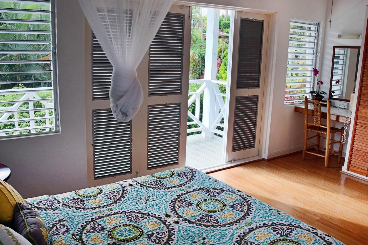 Oasis Marigot Hotel Bagian luar foto